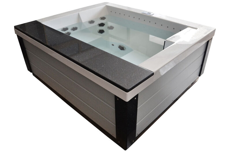 M-SPA - Zahradní SPA vana s hydromasáží 200 x 168 x 79 cm