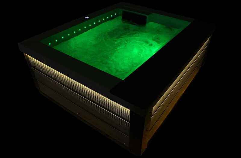 M-SPA - Zahradní SPA vana s hydromasáží 200 x 168 x 79 cm